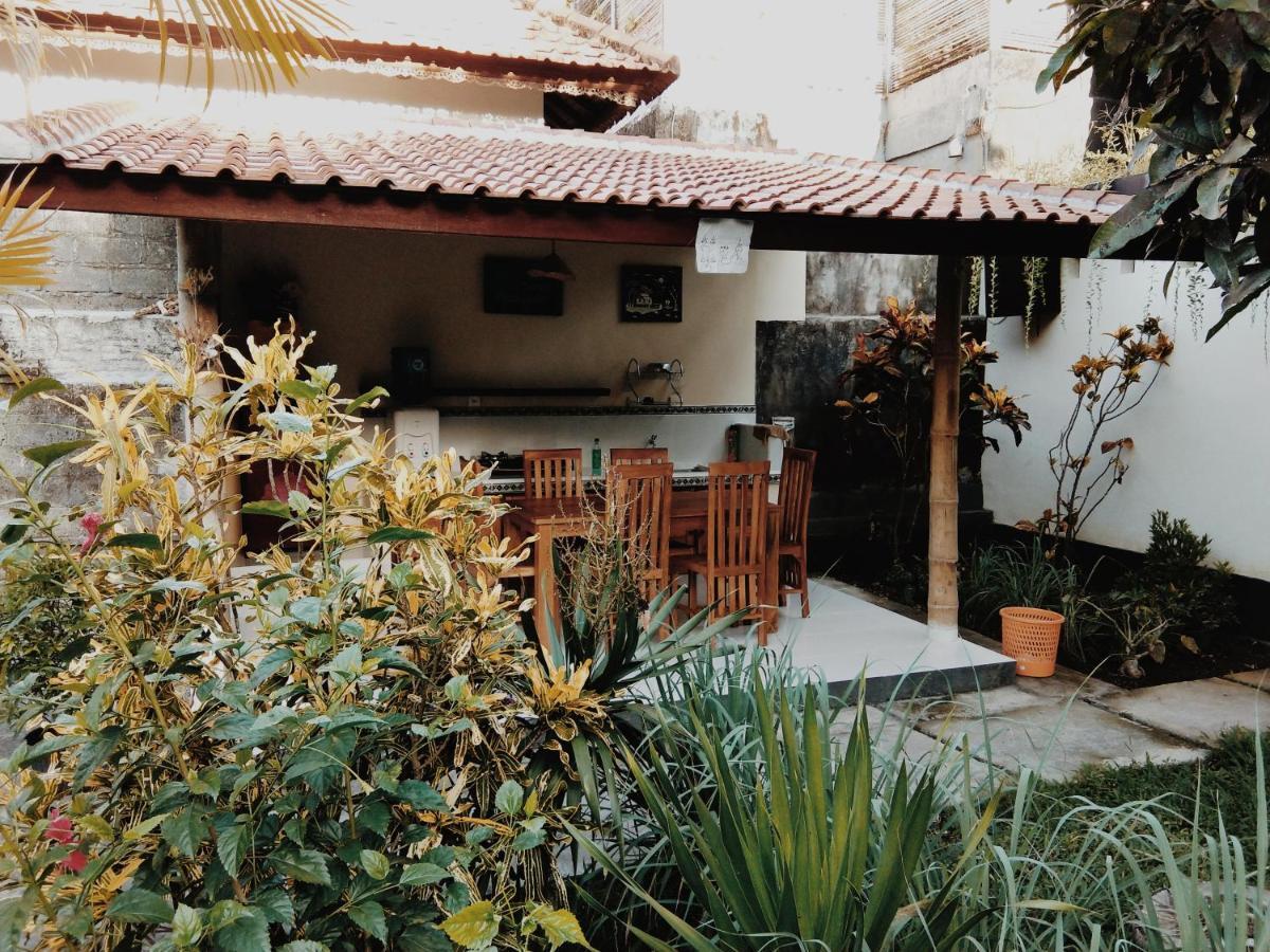 Honey Home Stay Canggu  Ngoại thất bức ảnh
