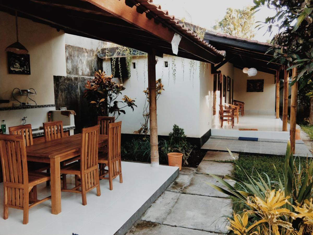 Honey Home Stay Canggu  Ngoại thất bức ảnh